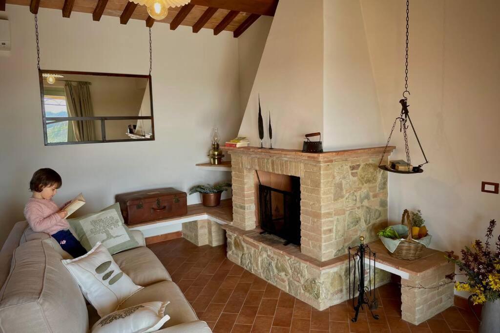 La Casina Della Quercia, Your Tuscan Oak Tree House Osteria Delle Noci Bagian luar foto